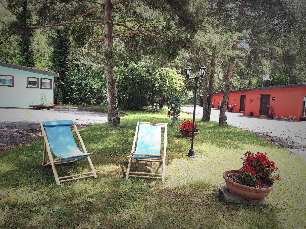 Motel - Hotel "Inter-Alp" A St-Maurice Saint-Maurice Exteriör bild